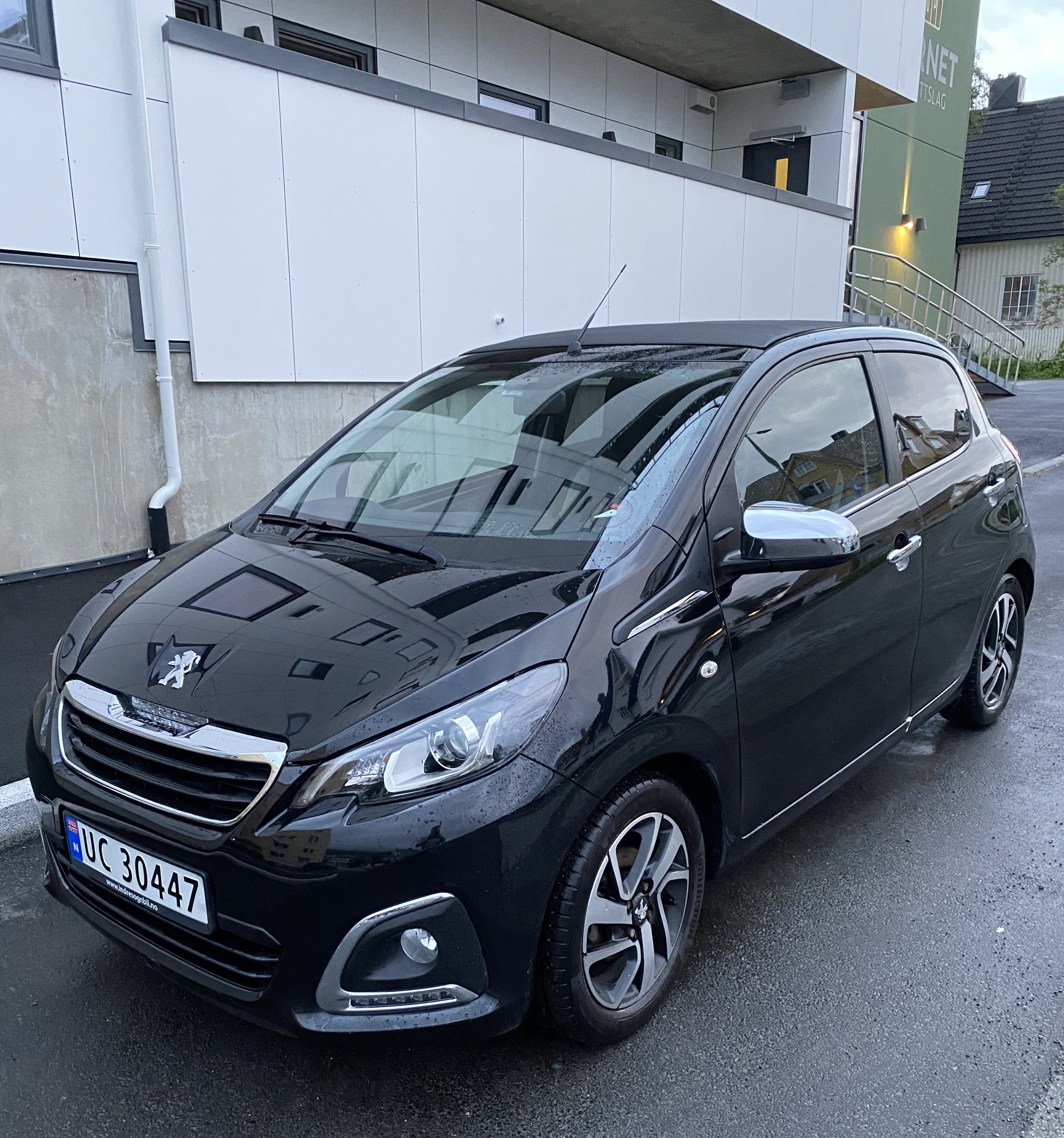 Peugeot 108 Convertible, 2017, Blyfri 95