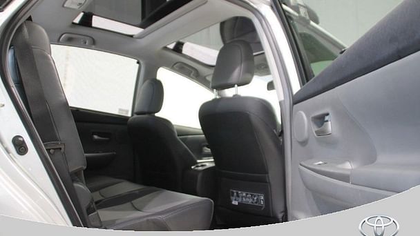 Toyota Prius + med Skistativ