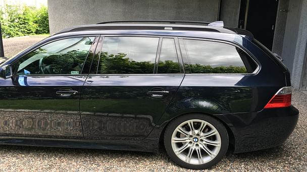 BMW Série 5 Touring med Skistativ