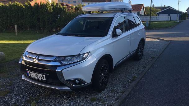 Mitsubishi Outlander, 2015, Bensin, automatisk, 7 seter
