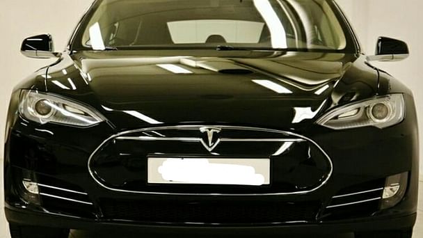 Tesla Model S med GPS