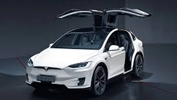 Tesla Model X med GPS