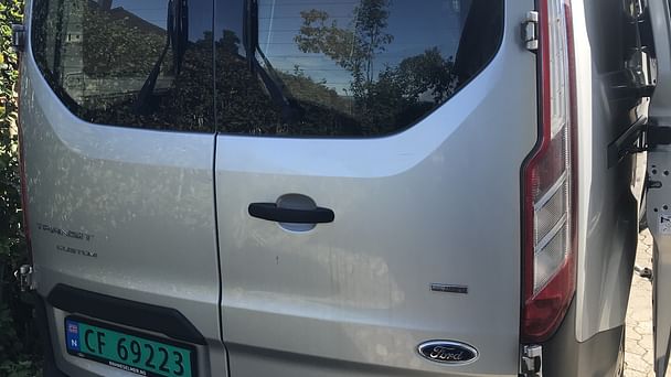 Ford Transit Custom Varebil med Vinterdekk