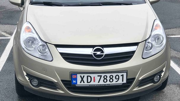 Opel Corsa med Tilhengerfeste