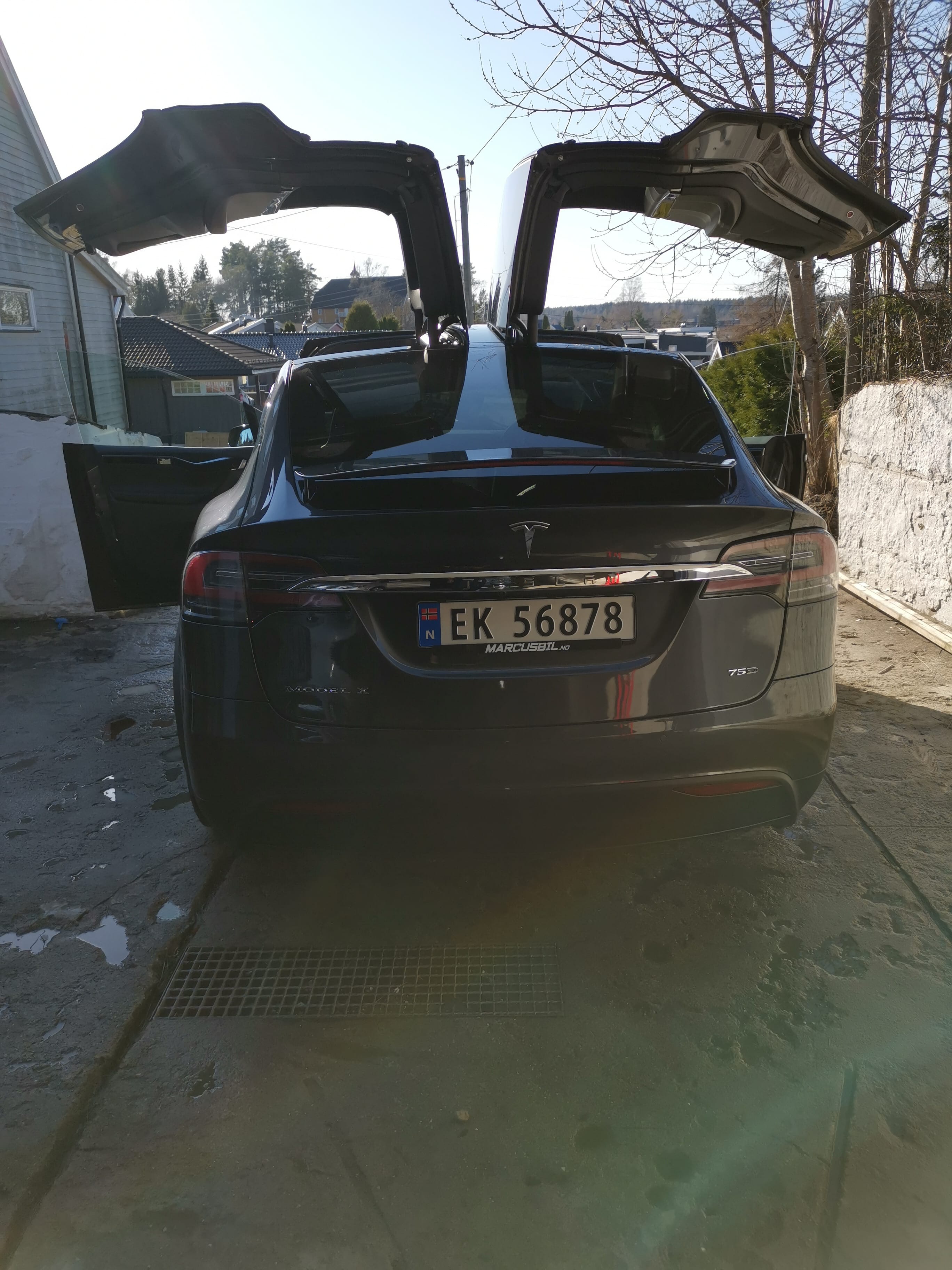Tesla Model X