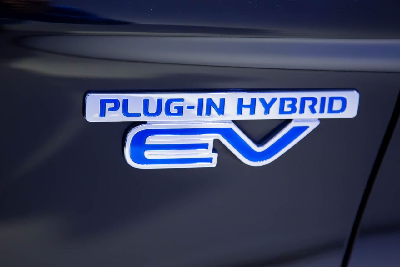 Mitsubishi Outlander PHEV med Aircondition