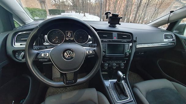 Volkswagen Golf Kombi med Vinterdekk