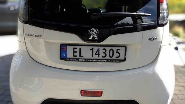 Peugeot iOn med Vinterdekk