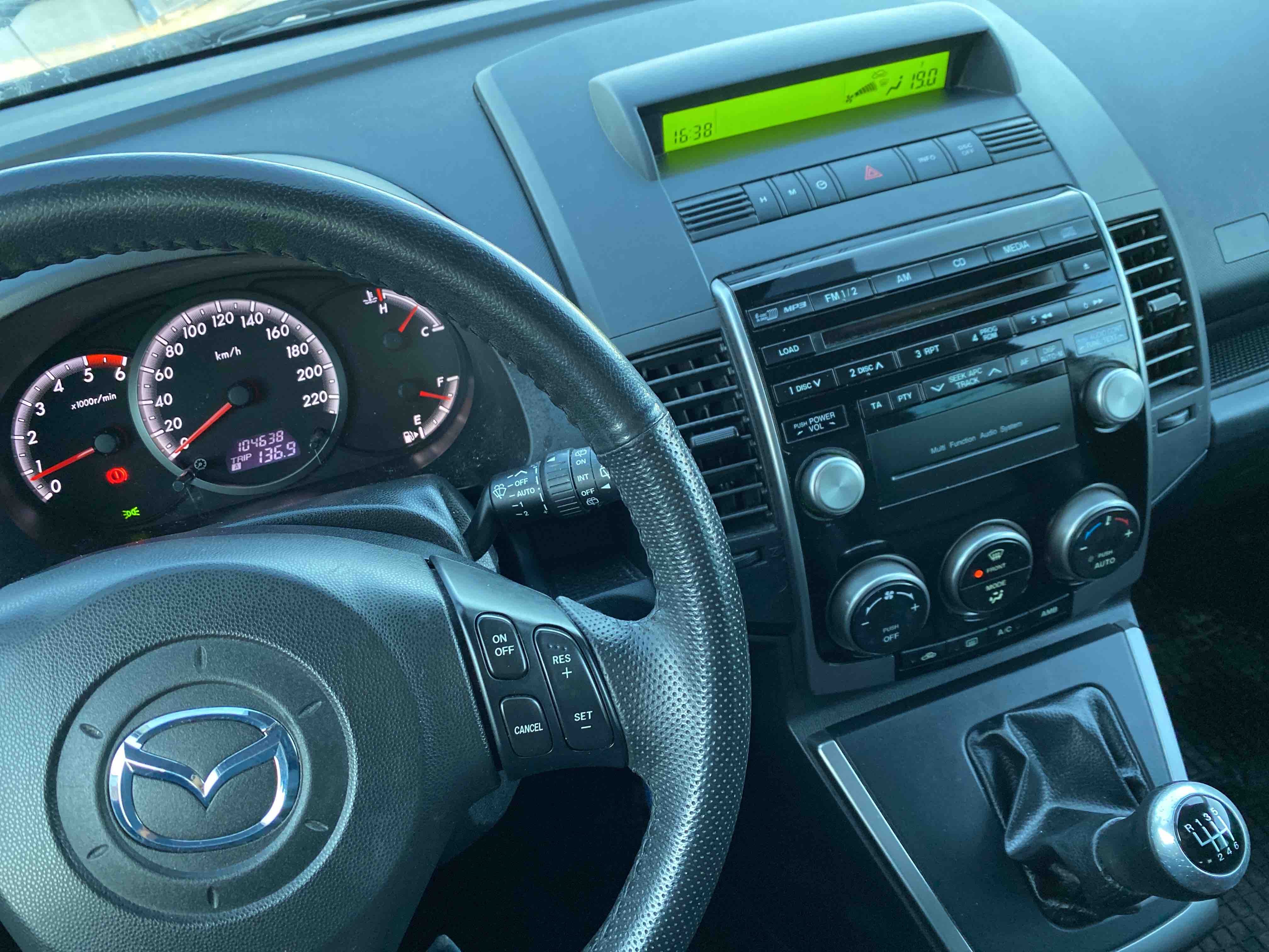 Mazda 5 med Bluetooth audio