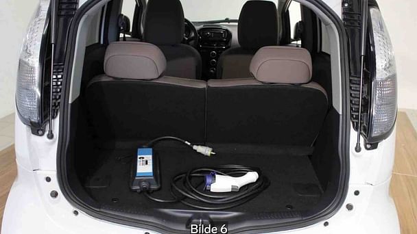 Citroen C-Zero med Lydinngang