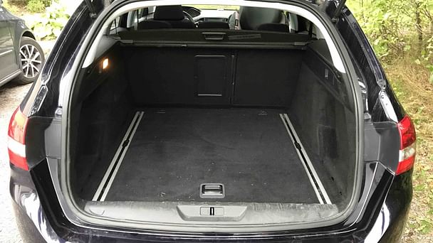 Peugeot 308 SW med Vinterdekk
