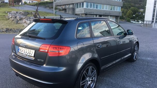 Audi A3 Break med Skistativ