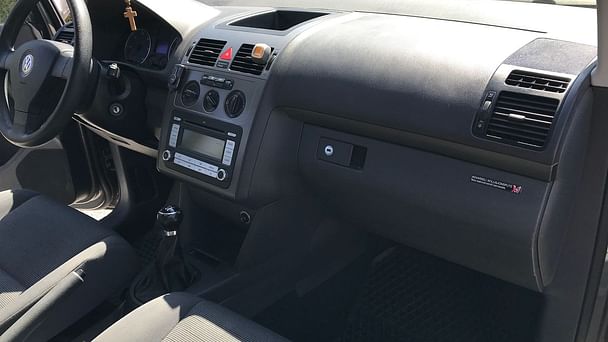 Volkswagen Touran med Lydinngang