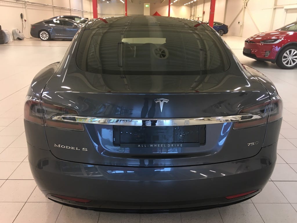 Tesla Model S