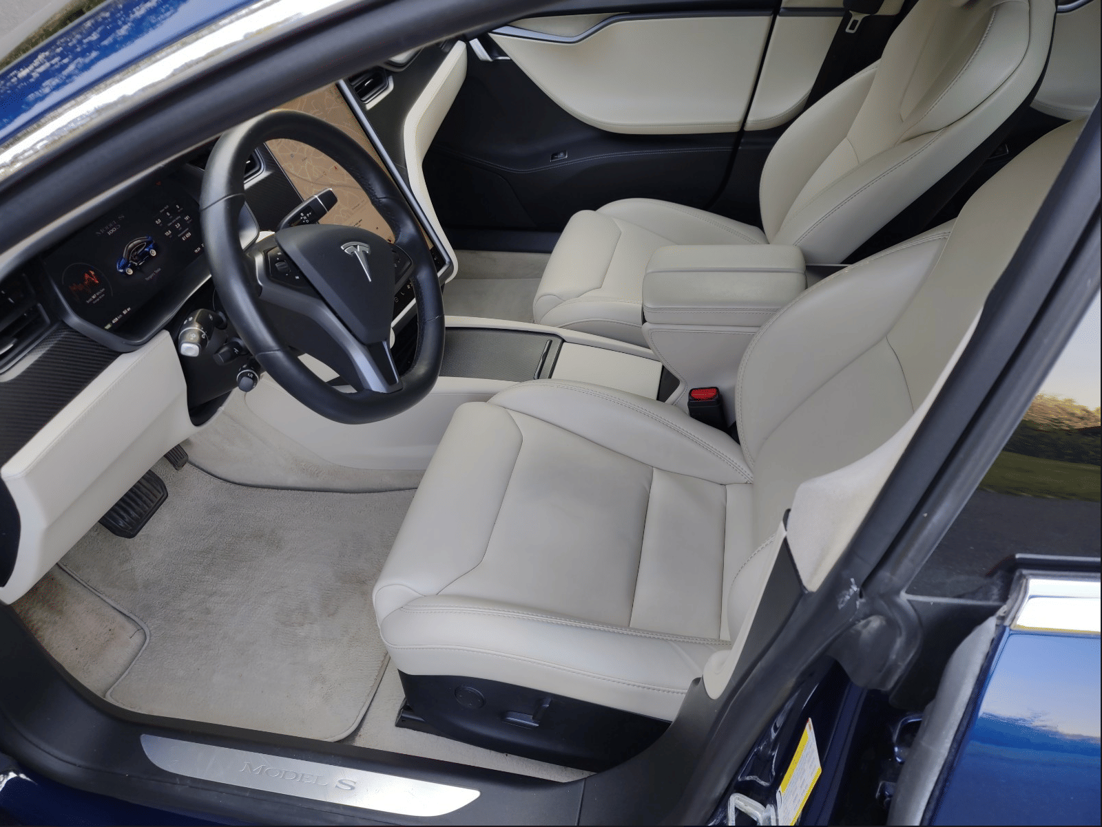 Tesla Model S 100D med GPS