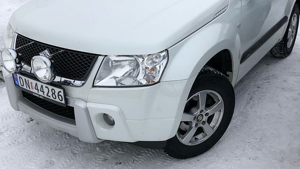 Suzuki Grand Vitara, 2010, Bensin