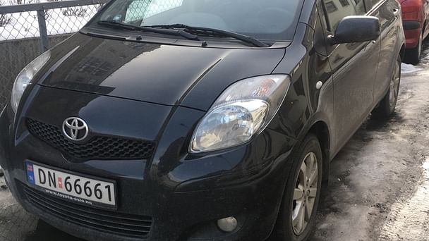 Toyota Yaris, 2011, Bensin