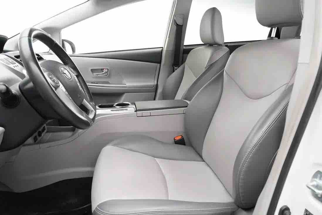 Toyota Prius + med Bluetooth audio