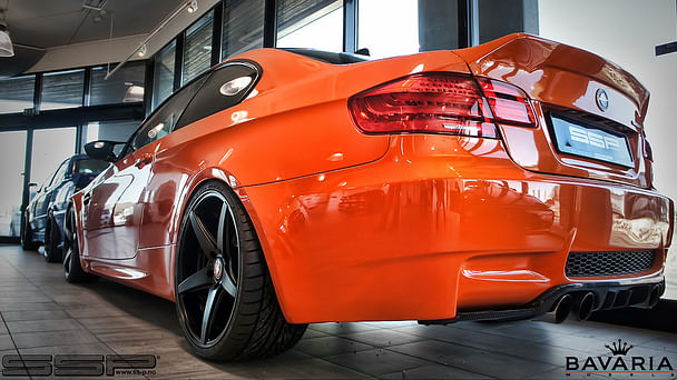 BMW M3 med Lydinngang