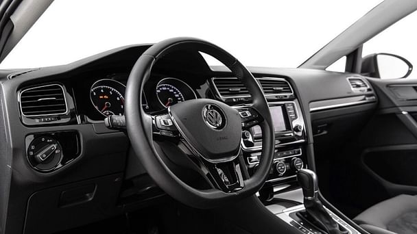 Volkswagen Golf Kombi
