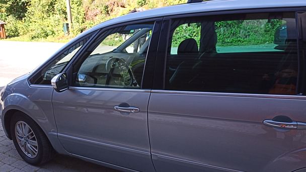 Ford Galaxy med Lydinngang
