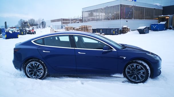 Tesla Model 3 med GPS