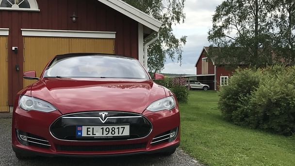 Tesla Model S med GPS