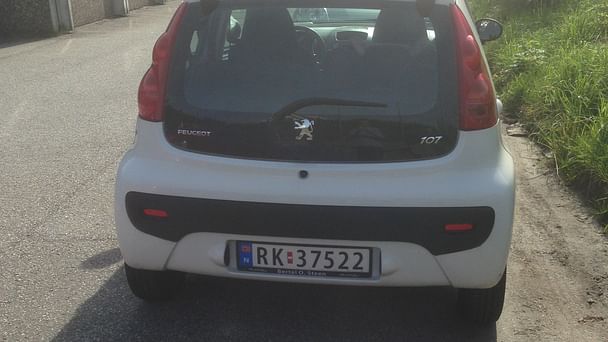 Peugeot 107 med Lydinngang