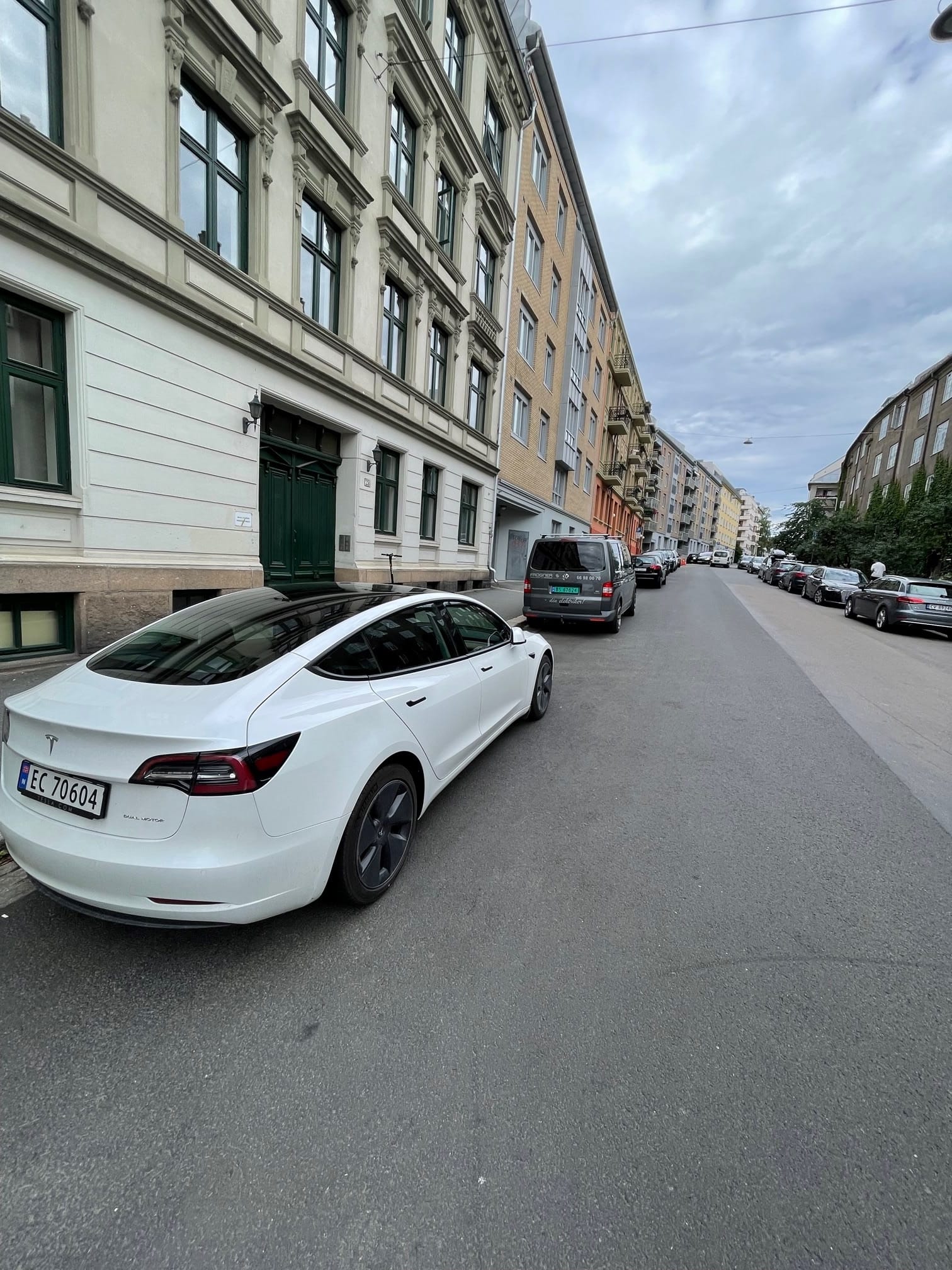 Tesla Model 3 Longe Range, 614km WLTP with Air conditioning
