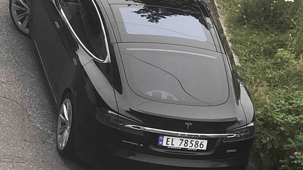 Tesla Model S med GPS