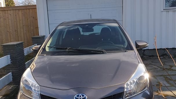 Toyota Yaris med Vinterdekk