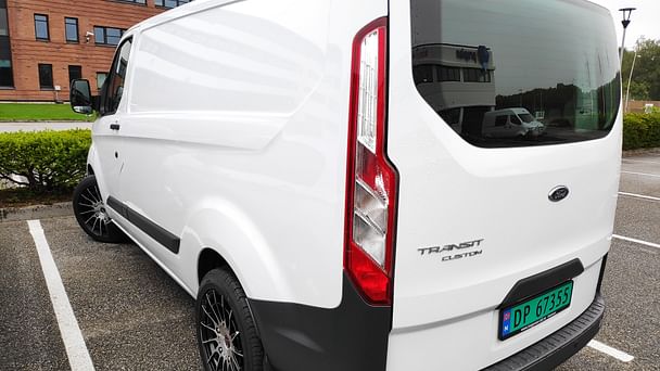 Ford Transit Custom Fourgon med Vinterdekk