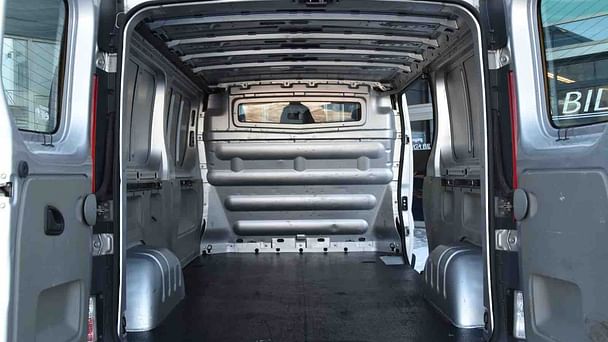 Renault Trafic med Tilhengerfeste