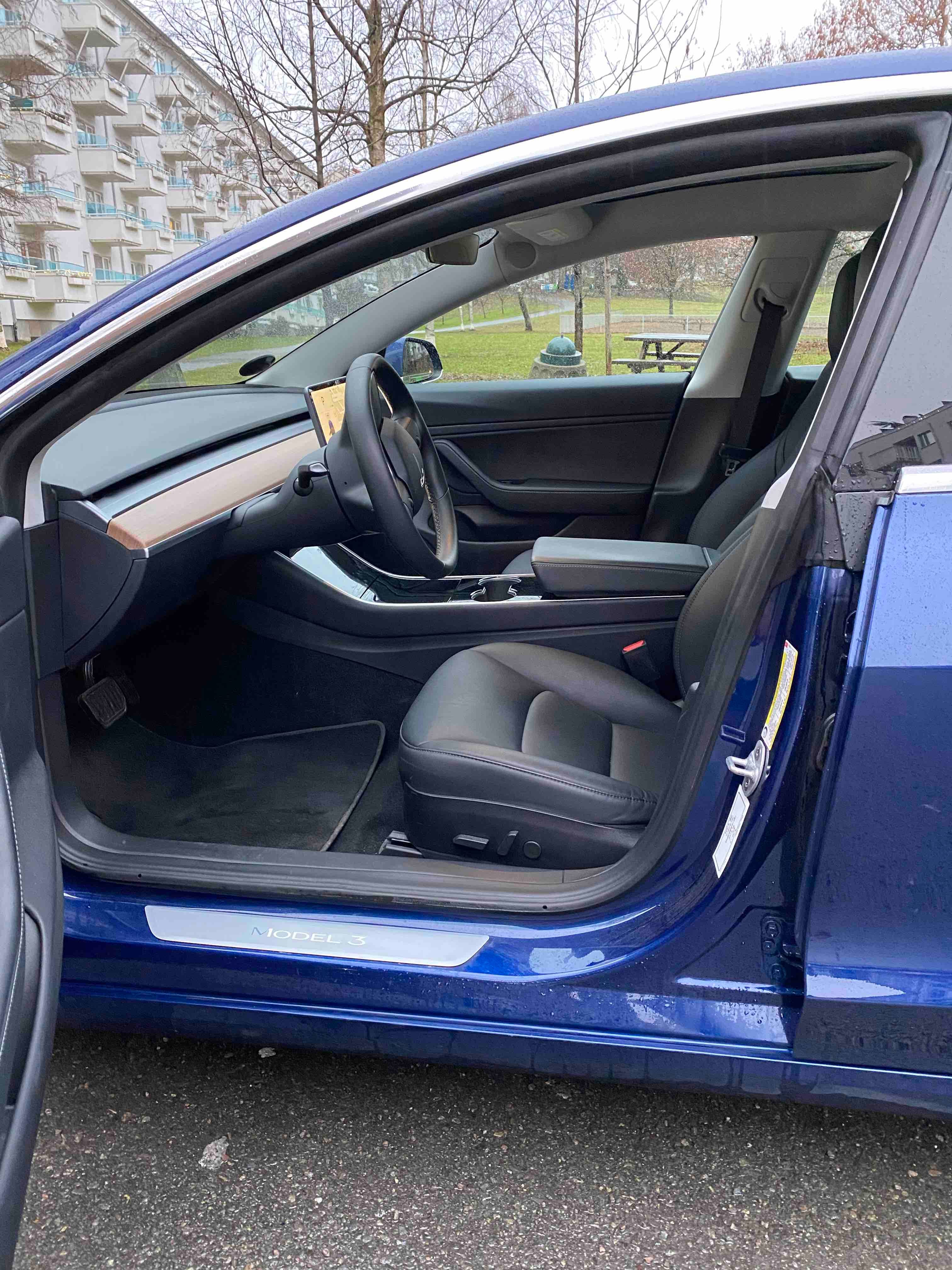 Tesla Model 3 med GPS