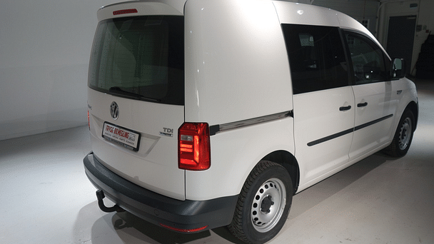 Volkswagen Caddy Maxi med Vinterdekk