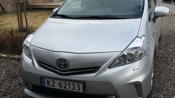 Toyota Prius +