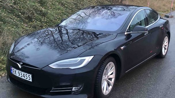 Tesla Model S med GPS
