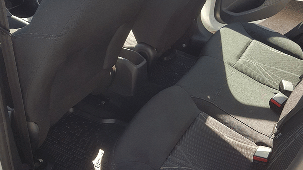 Peugeot 208 med Lydinngang