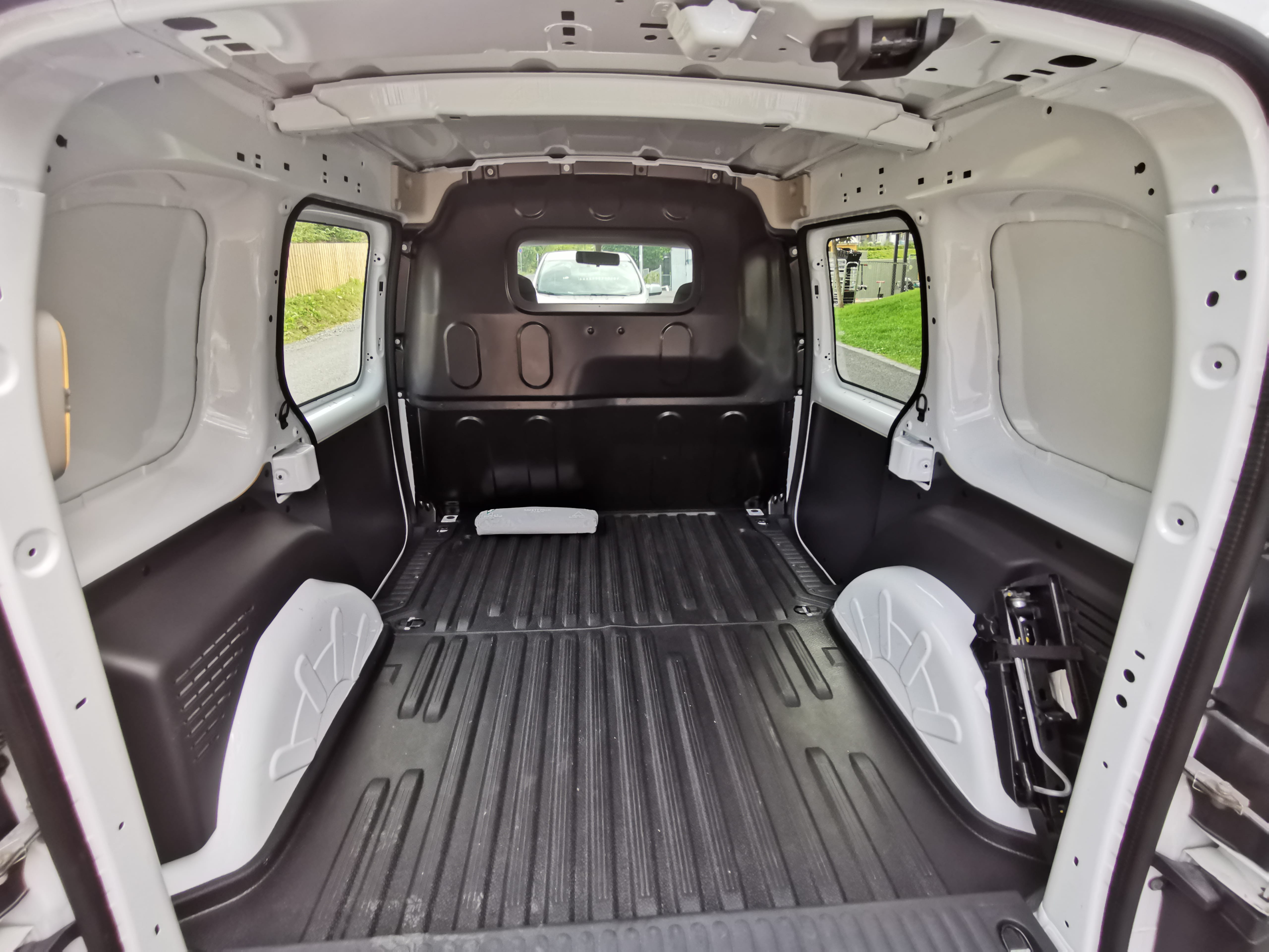 Renault Kangoo Express ZE med Lydinngang