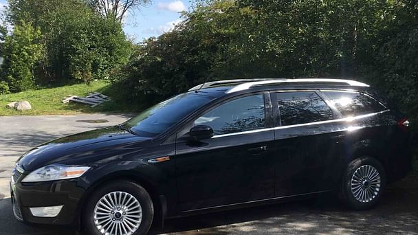 Ford Mondeo SW med Vinterdekk