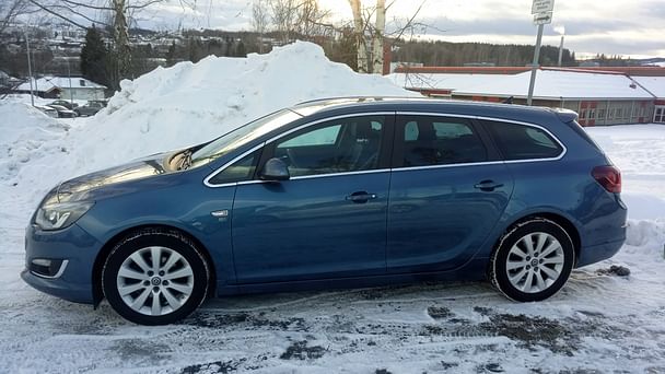 Opel Astra Sports Tourer med GPS