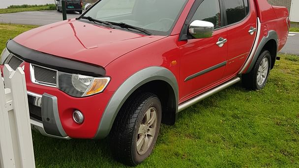 Mitsubishi L200 Pick-Up med GPS