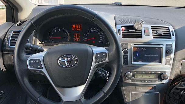 Toyota Avensis med Sykkelstativ