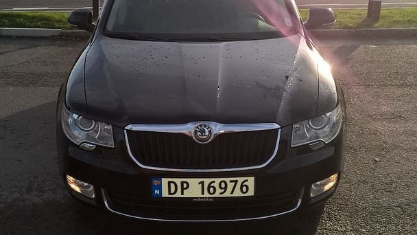Skoda Superb Combi med Vinterdekk