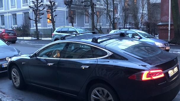 Tesla Model S med GPS