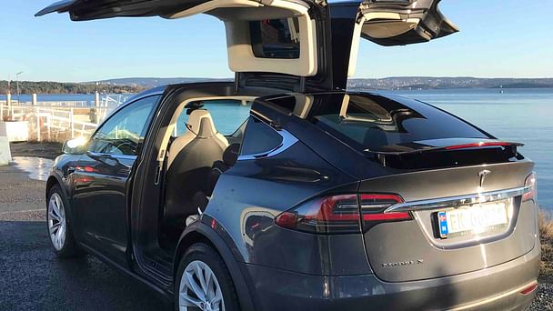 Tesla Model X med Aircondition