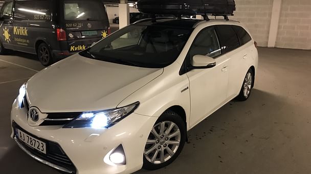 Toyota Auris, 2013, Blyfri / Elektrisk (hybrid), automatisk