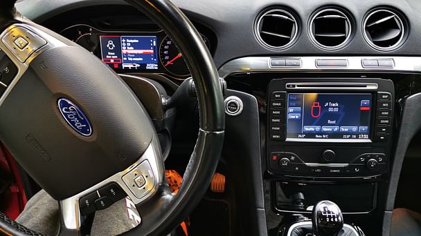Ford S-Max med Vinterdekk