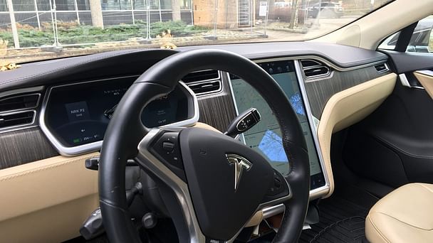 Tesla Model S med Vinterdekk