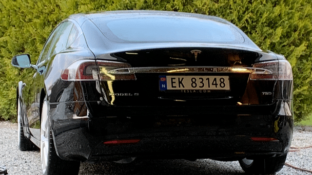 Tesla Model S med GPS